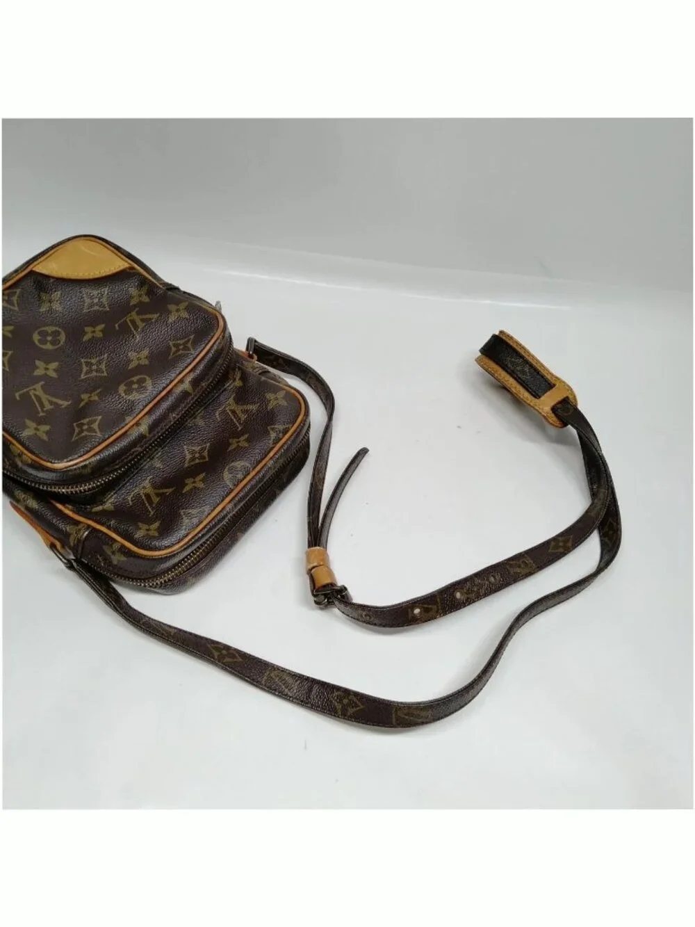 Authentic Louis Vuitton Monogram Amazone Crossbody Bag Vintage Shoulder Bag